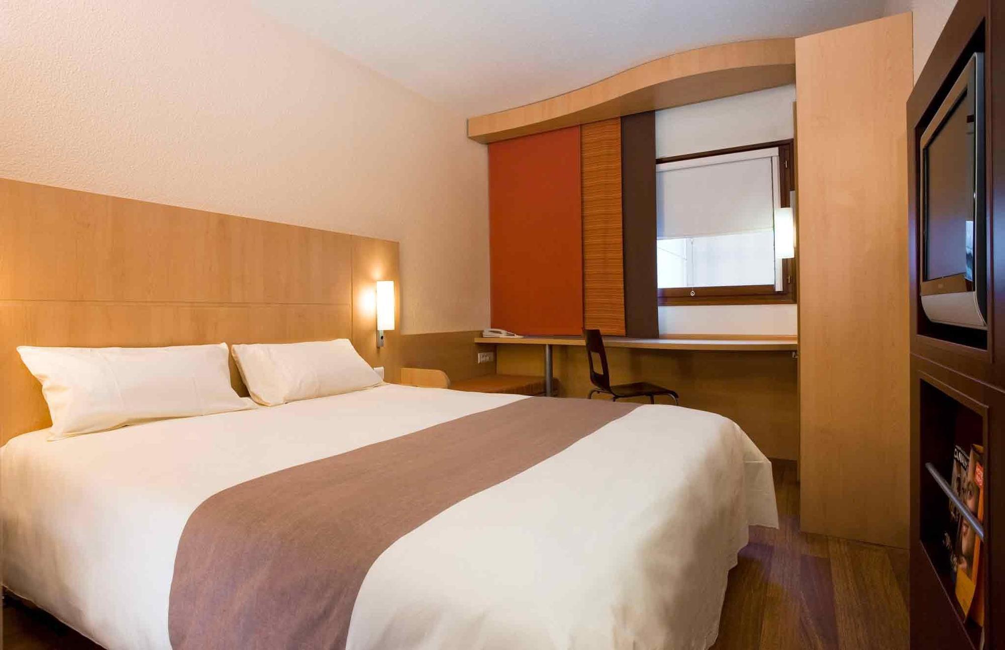 Ibis Rambert D'albon Hotel Saint-Rambert-d'Albon